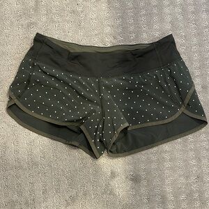 Lululemon Speed Up Low Rise 2.5” lined Shorts